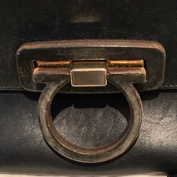 Salvatore Ferragamo crossbody. - Picture 6 of 6